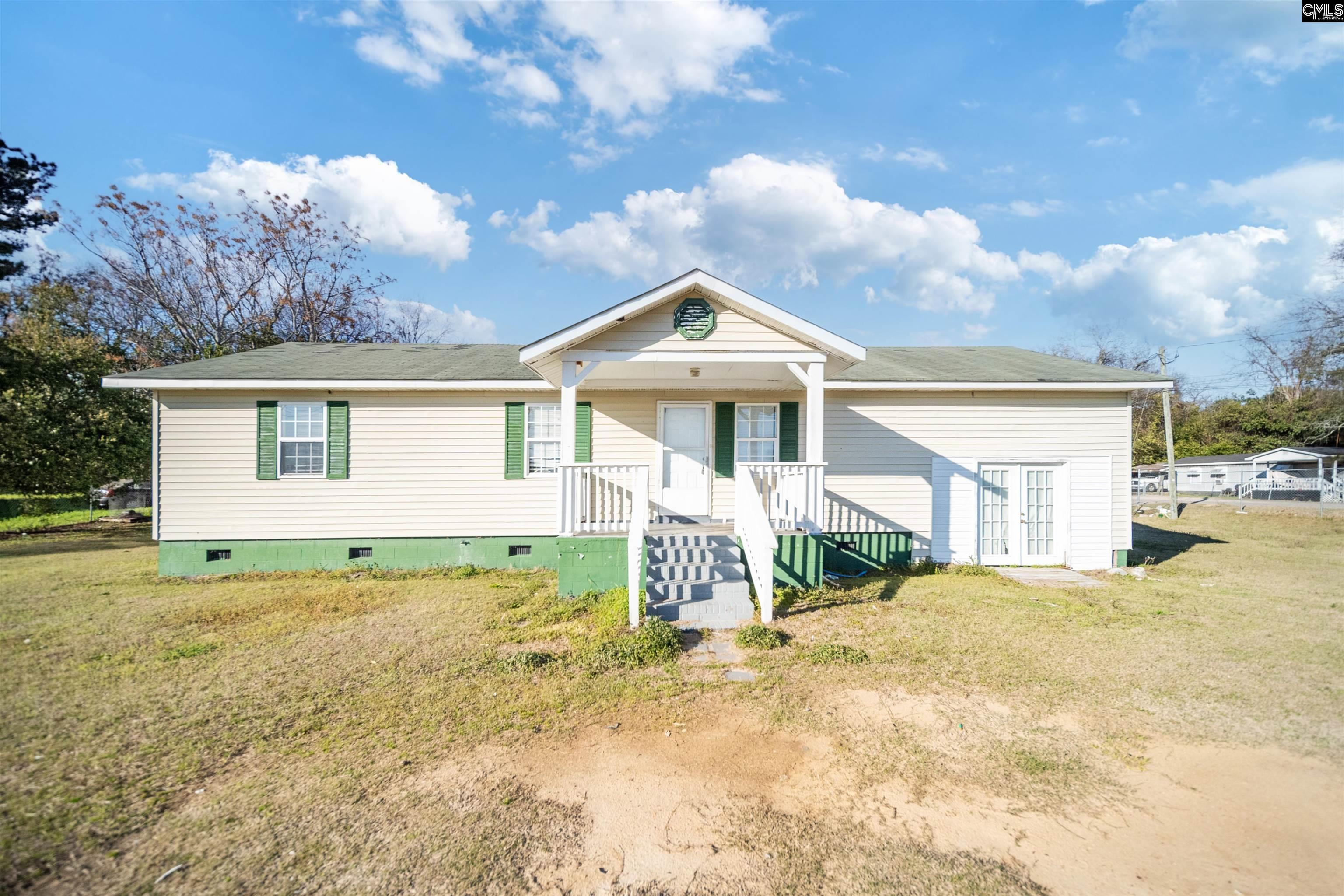 Property Photo: 2002 Liberty SC 29135