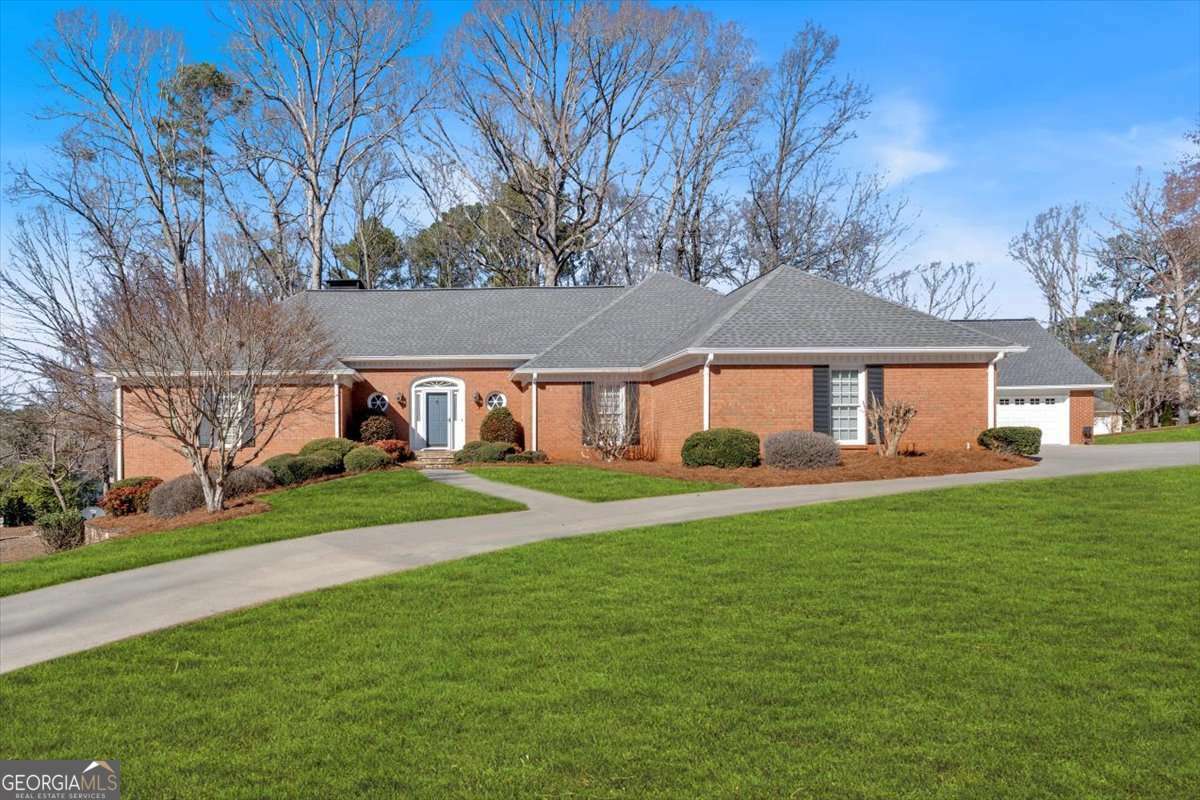 Property Photo:  12195 Mountain Laurel Drive  GA 30075 