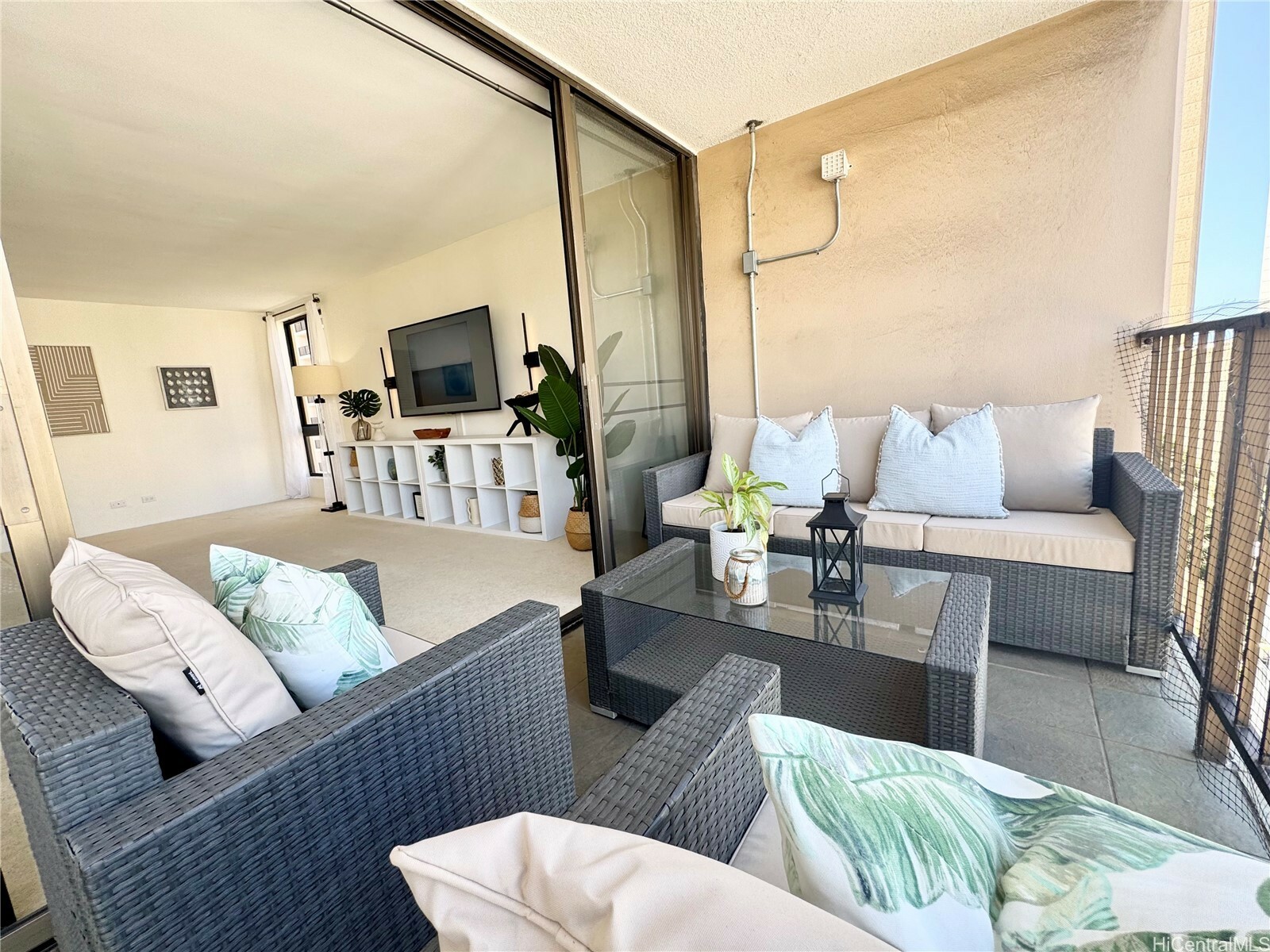Property Photo: 250 Ohua Avenue 10A HI 96815