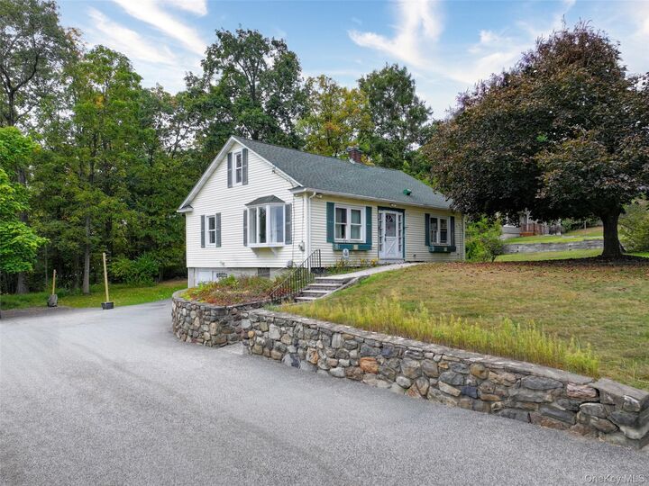93 Weygant Hill  Woodbury NY 10930 photo