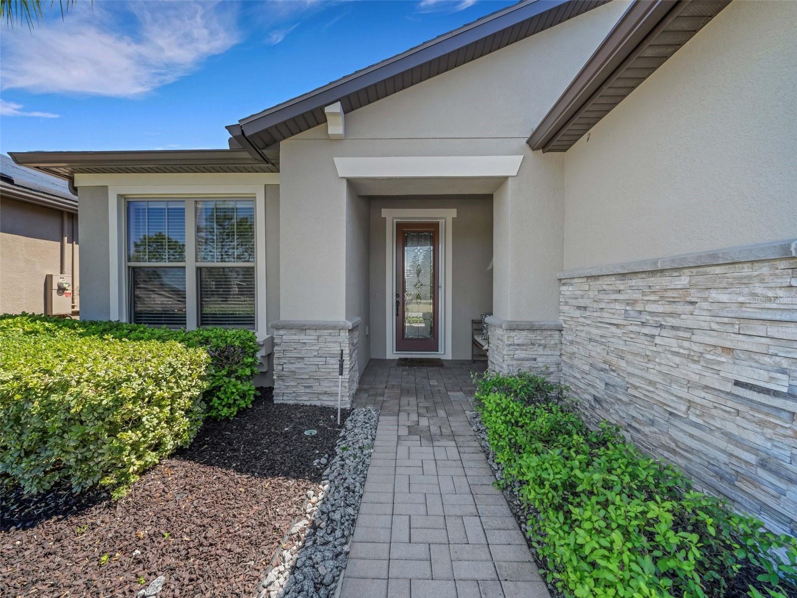 Property Photo: 688 Cordoba Drive FL 33837