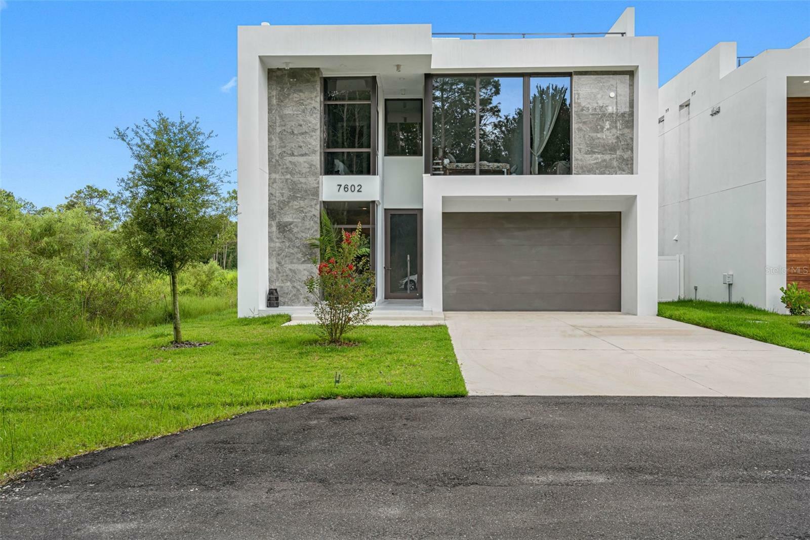 Property Photo:  7602 Antilla Street  FL 33625 