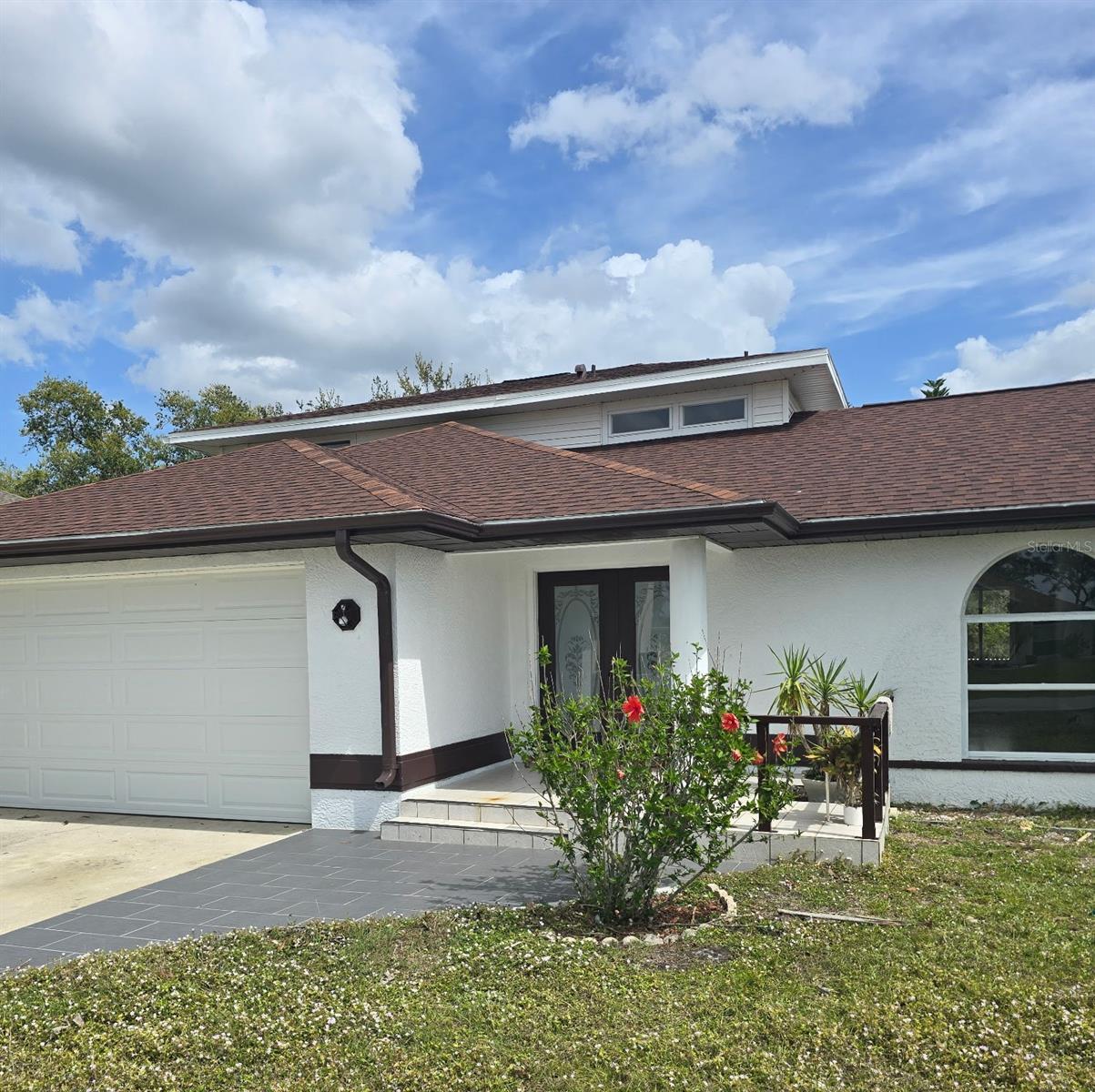 Property Photo: 1438 Navigator Road FL 33983