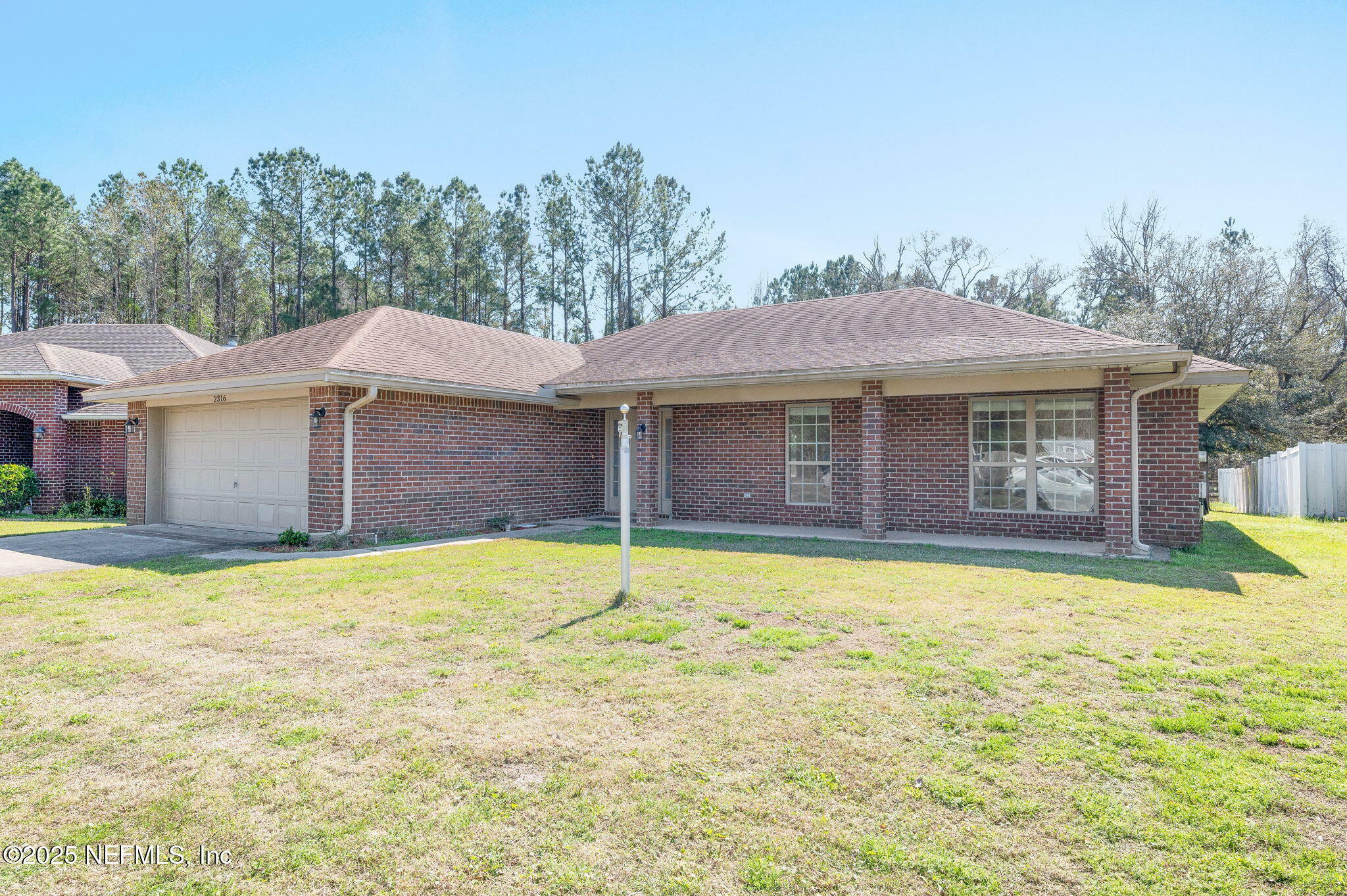 Property Photo: 2316 Bur Oak Place FL 32068