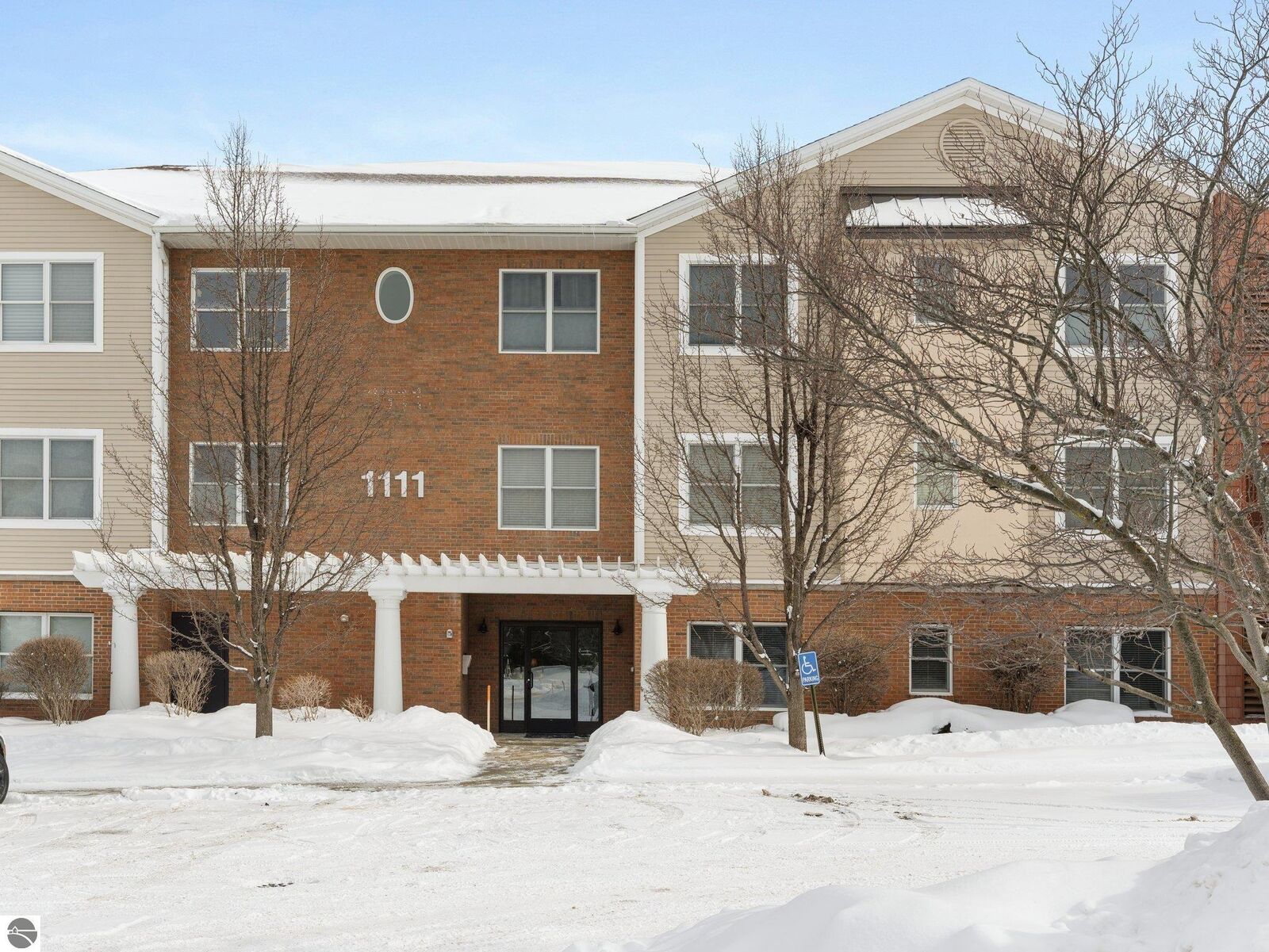 Property Photo:  1111 Lake Ridge Drive  MI 49684 