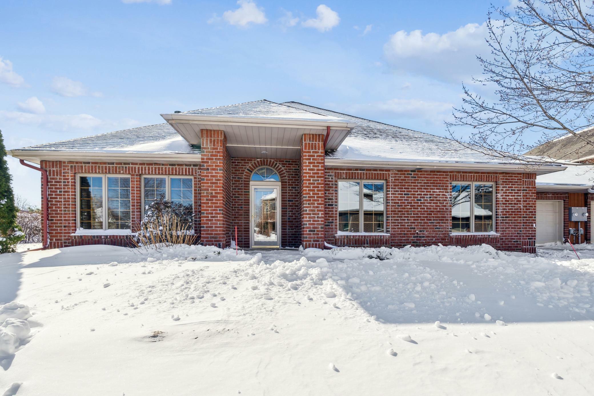 Property Photo:  247 W Canyon Drive  WI 54016 