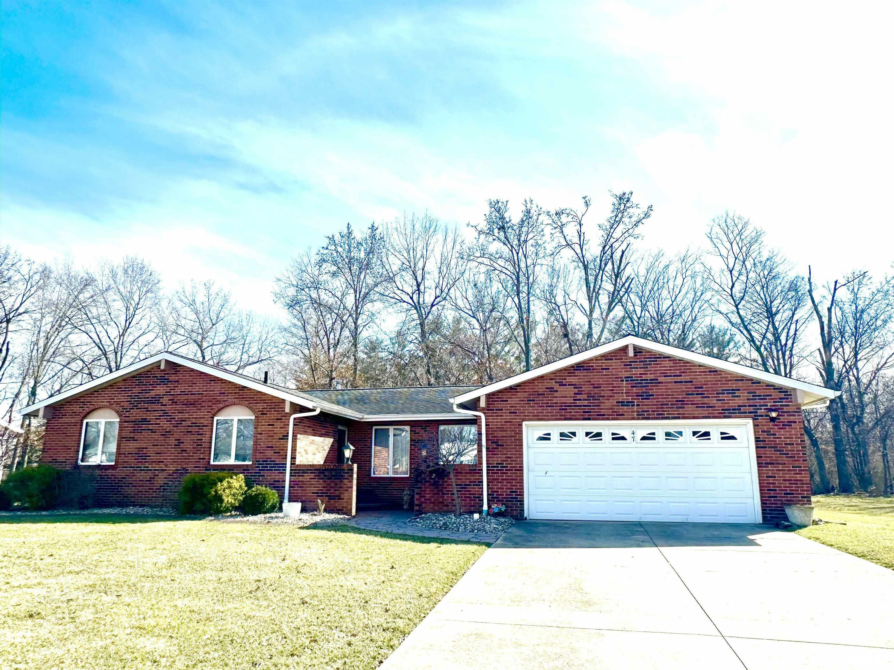 Property Photo:  47 Lakewood Drive  IL 62801 