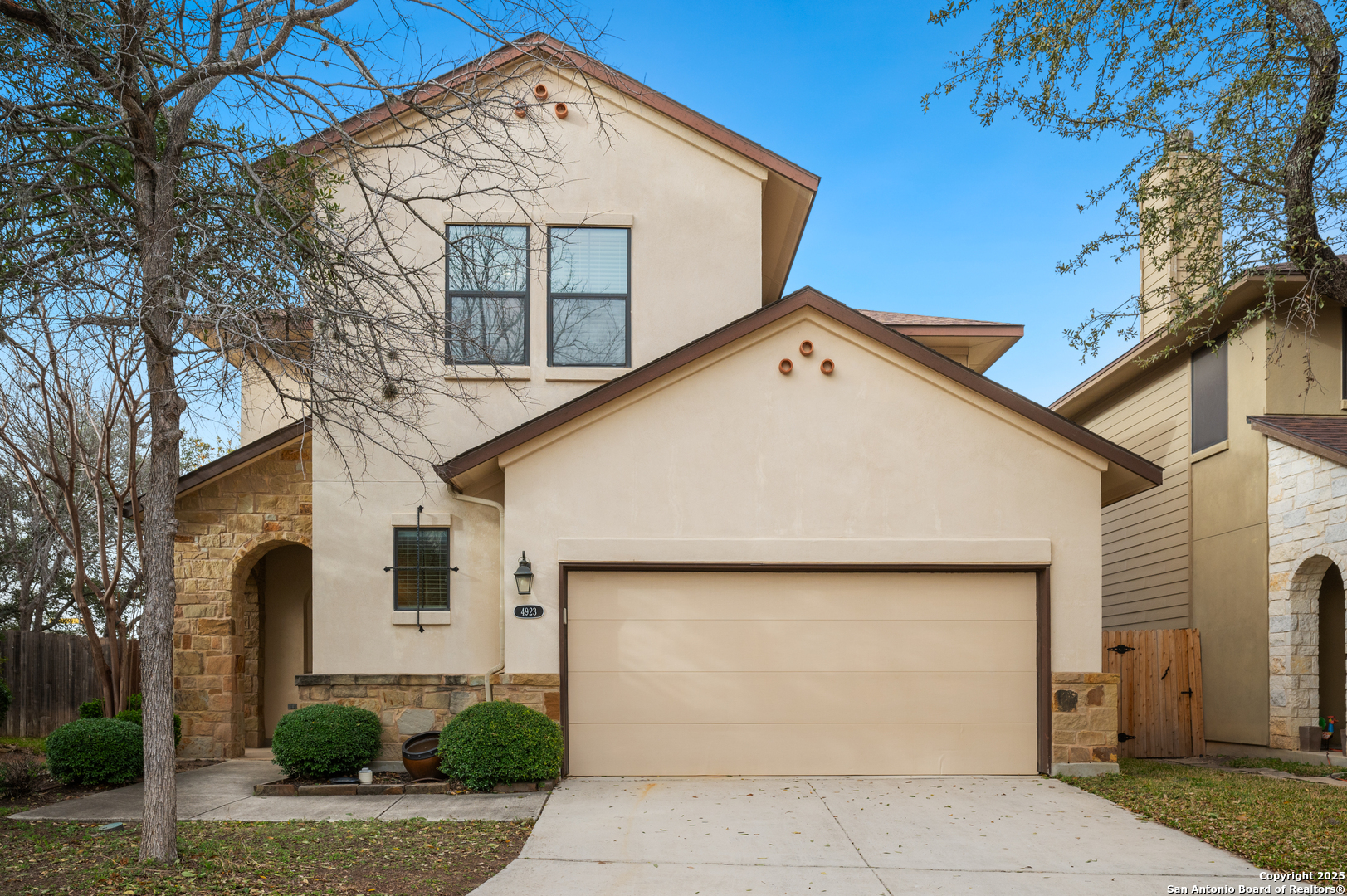 Property Photo: 4923 Country Cv TX 78249