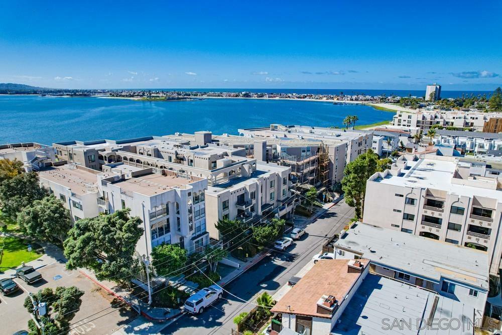 Property Photo: 1235 Parker Place 2H CA 92109