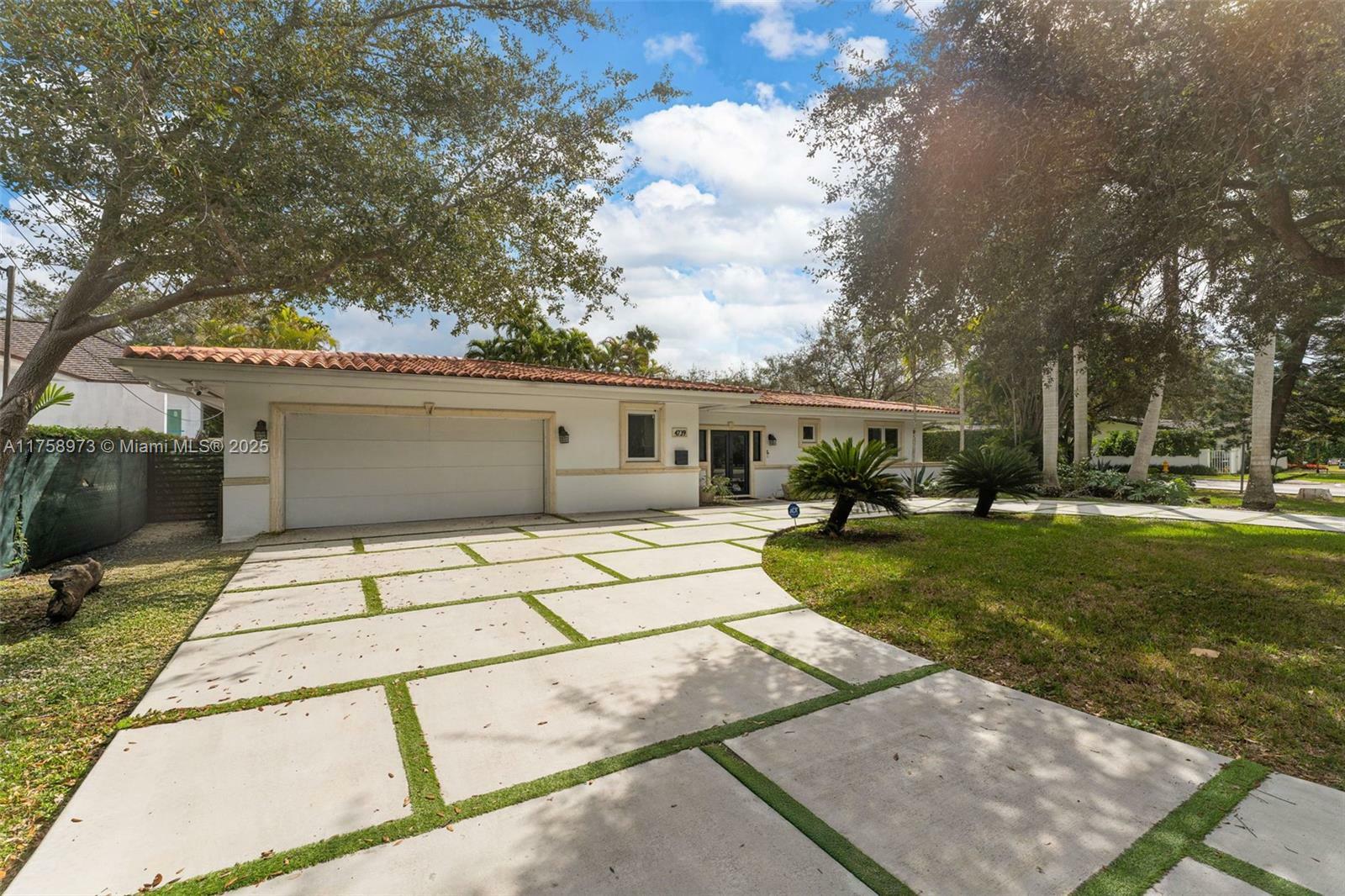 4739 San Amaro Dr  Coral Gables FL 33146 photo