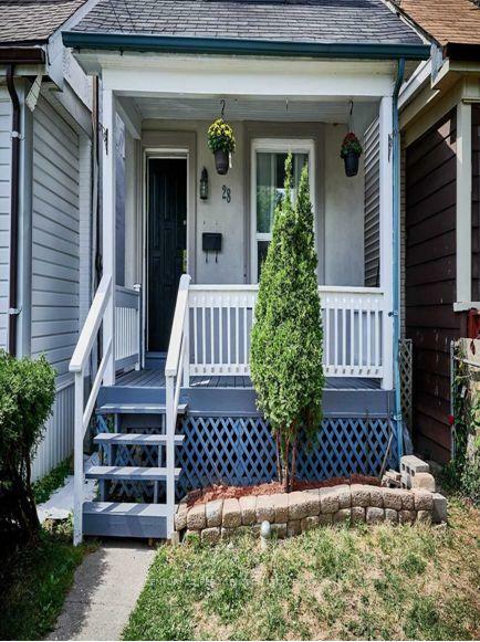 Property Photo: 28 Leyton Avenue ON M1L 3T4