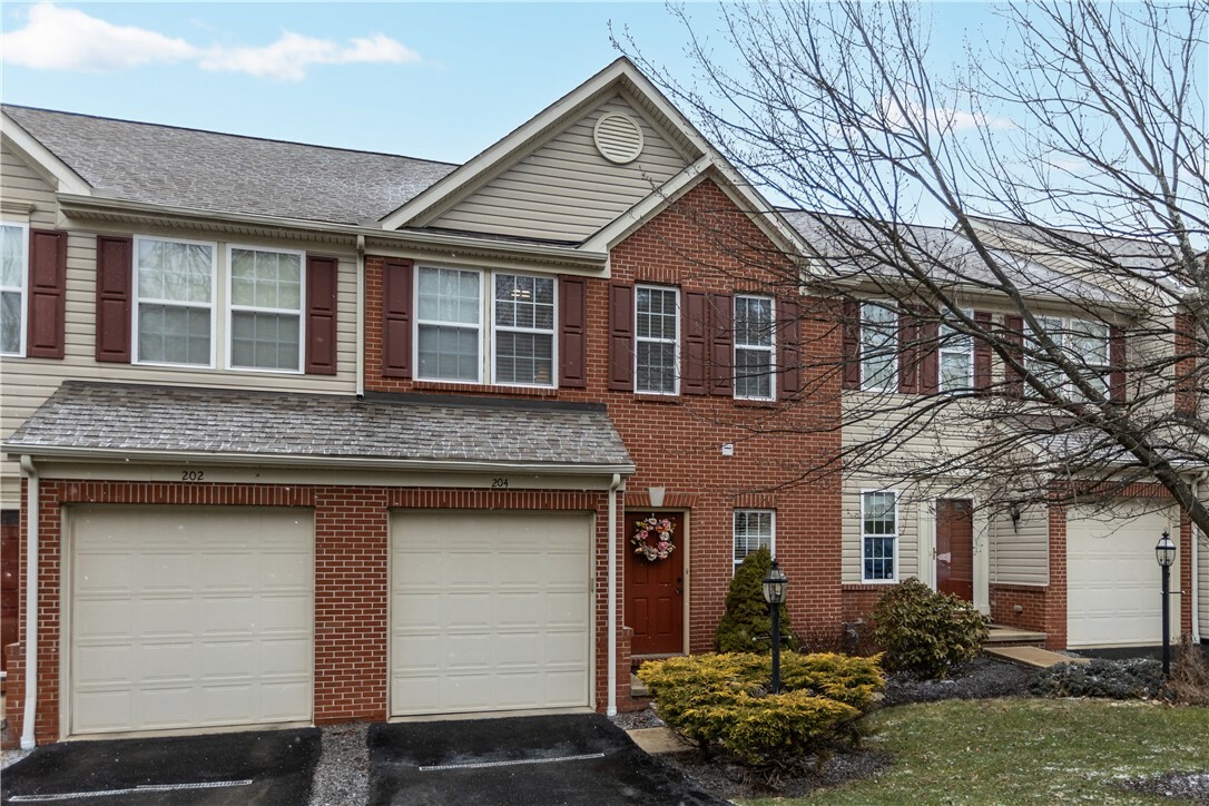 Property Photo:  204 Southern Valley Court  PA 16046 