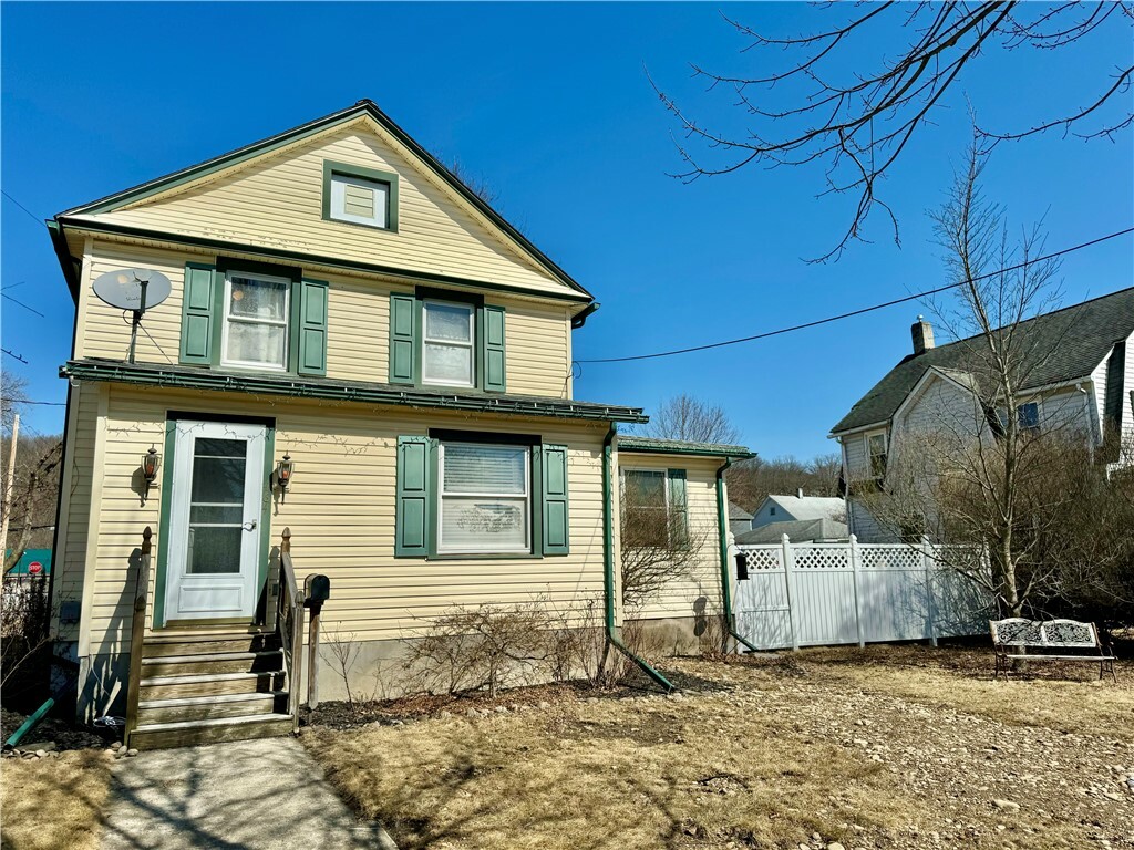 Property Photo:  464 Pine Street  NY 14870 