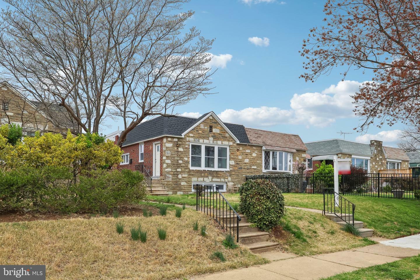 Property Photo: 8606 Frontenac Street PA 19152