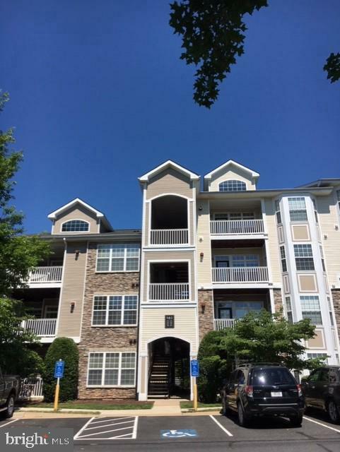 502 Sunset View Terrace SE 302  Leesburg VA 20175 photo