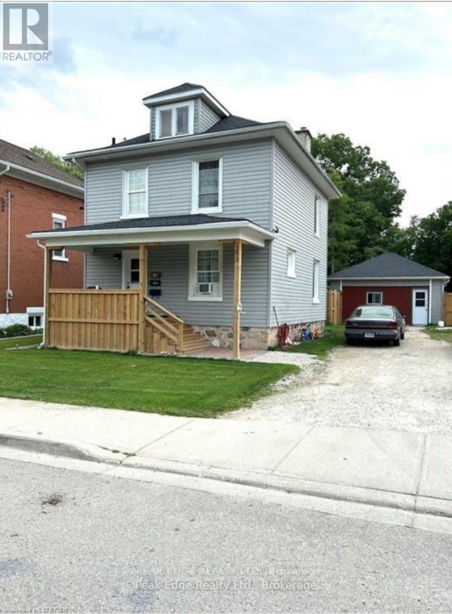 Property Photo:  293 9th Street  ON N4N 1L3 