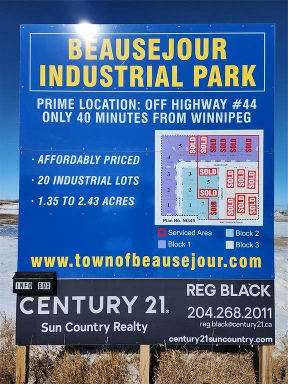 925 Mazur Avenue  Beausejour MB R0E 0C0 photo