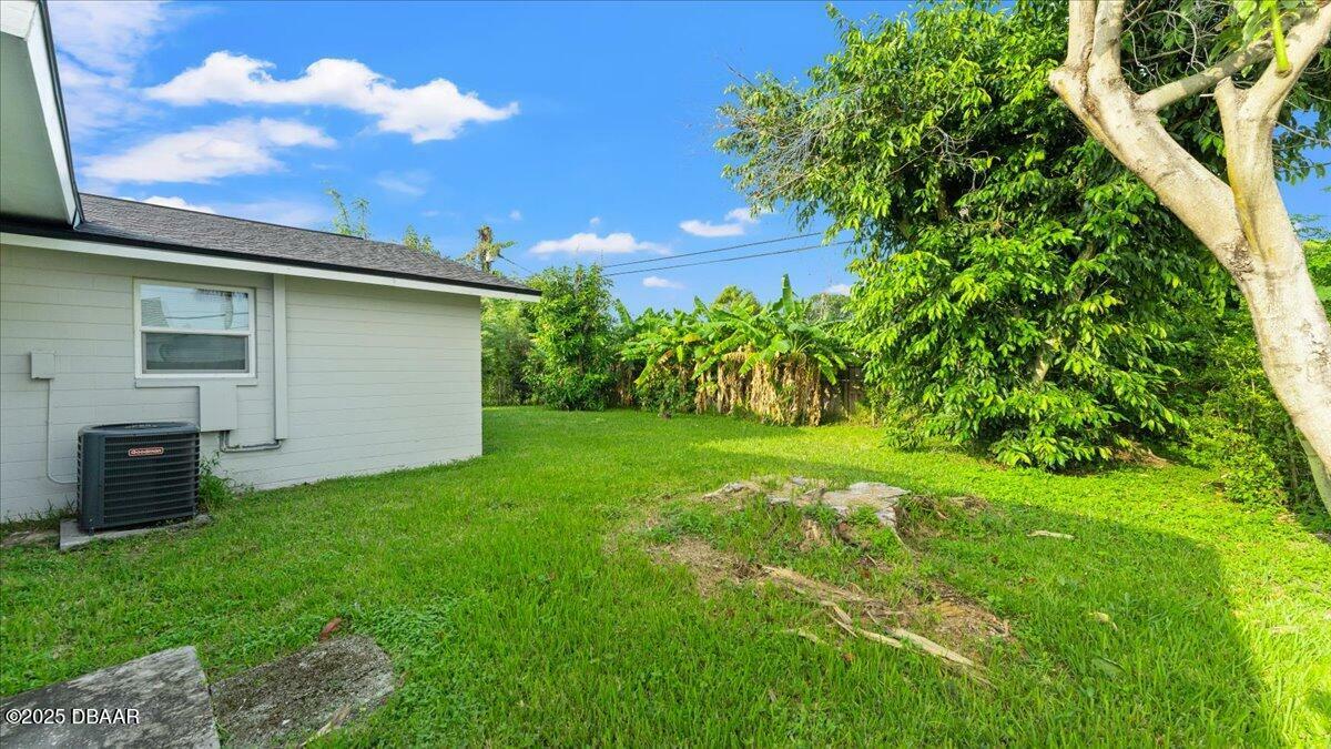 Property Photo: 1249 Suwanee Road FL 32114