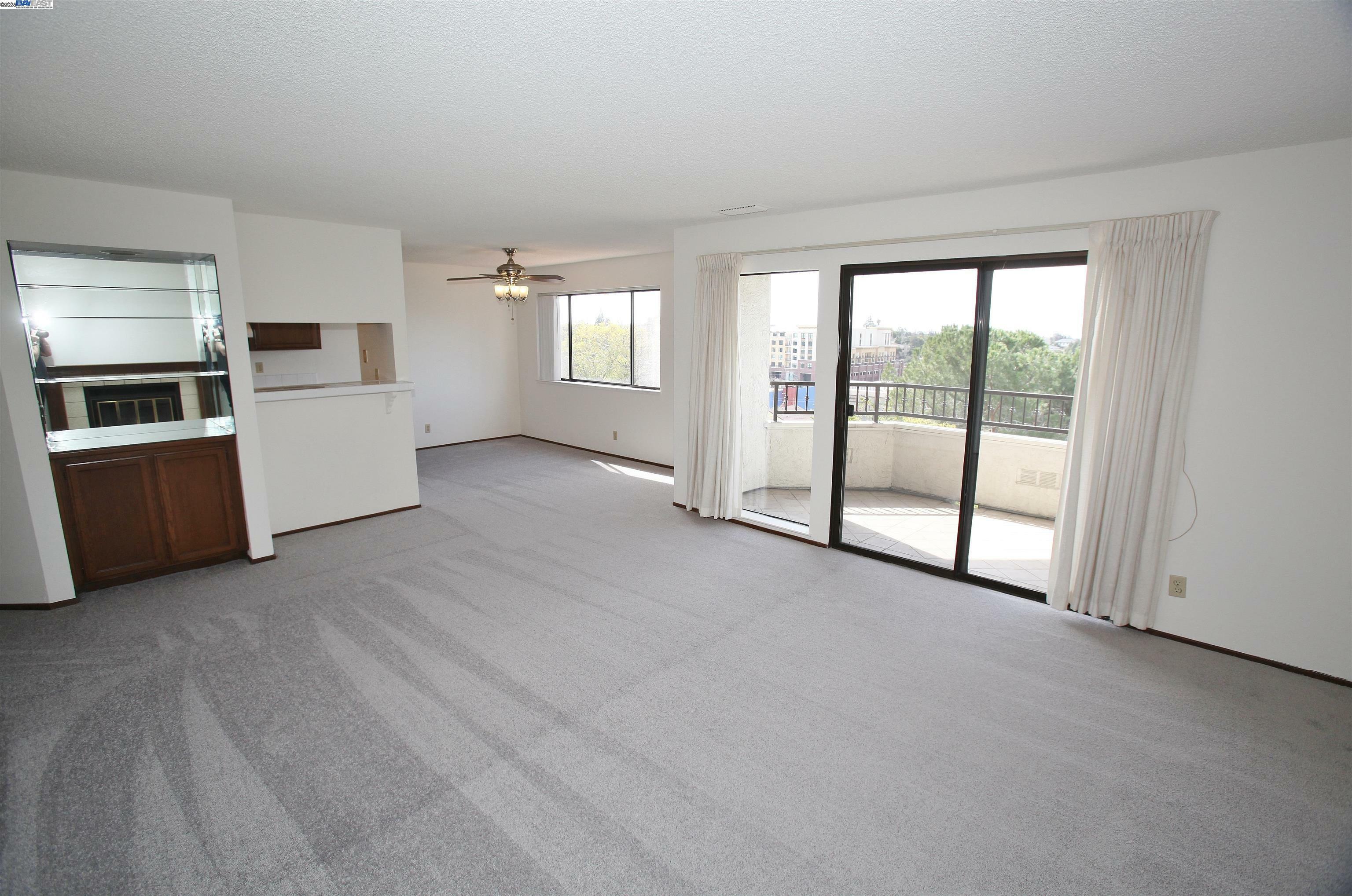 Property Photo: 22012 Sevilla Rd 91 CA 94541