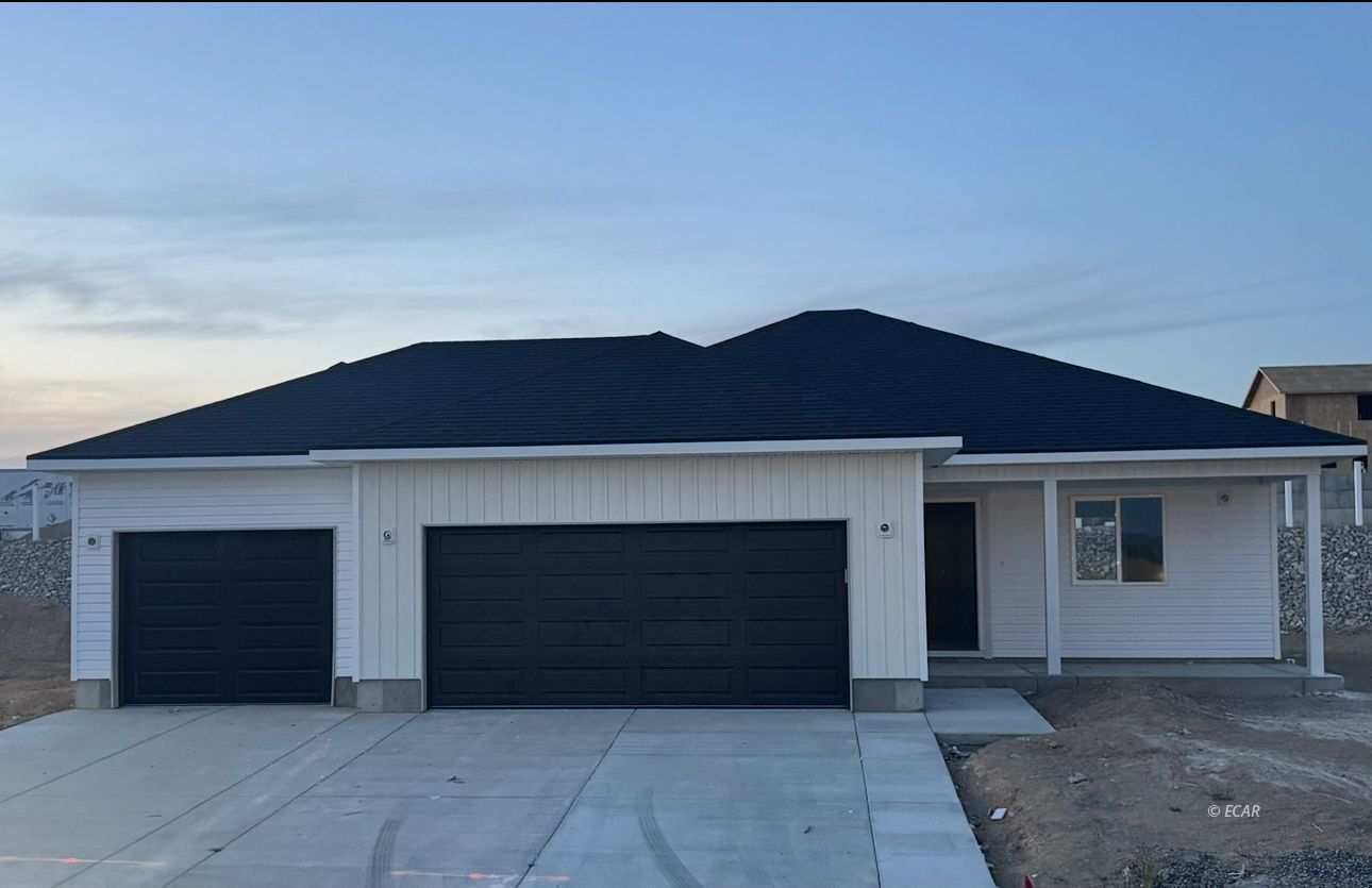 Property Photo:  2947 Eleanor Court  NV 89801 