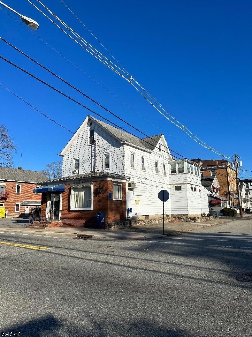 Property Photo:  636 Ringwood Ave 3  NJ 07442 