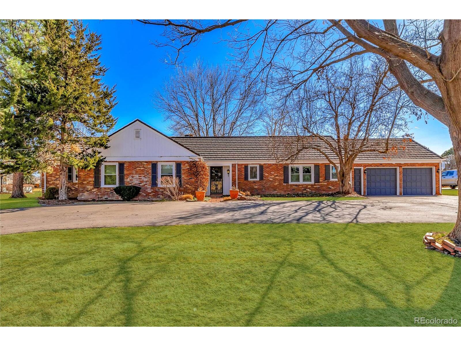 Property Photo:  22 Wedge Way  CO 80123 