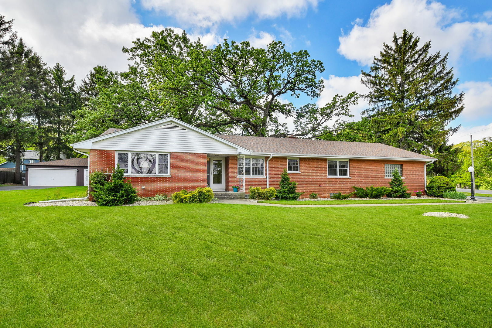 Property Photo: 101 Marsch Avenue IL 60538