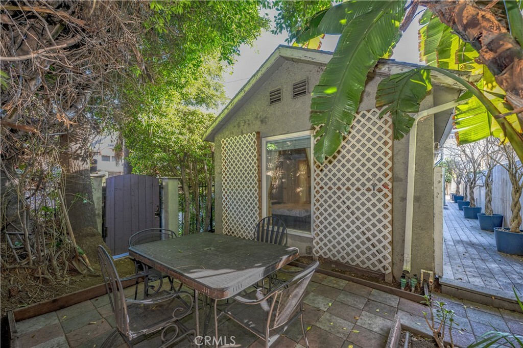 Property Photo:  1864 N Wilton Place  CA 90028 