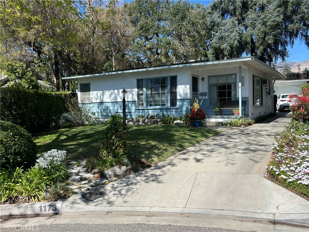 Property Photo:  1173 E Lexington Street  CA 91104 