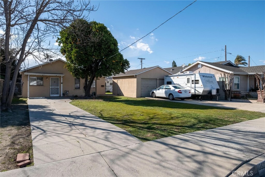 25213 Walnut Street  Lomita CA 90717 photo