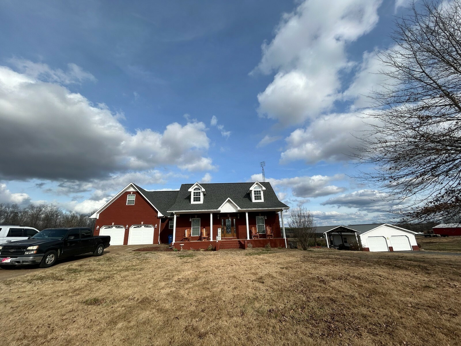 Property Photo: 3421 George Olive Rd TN 38463