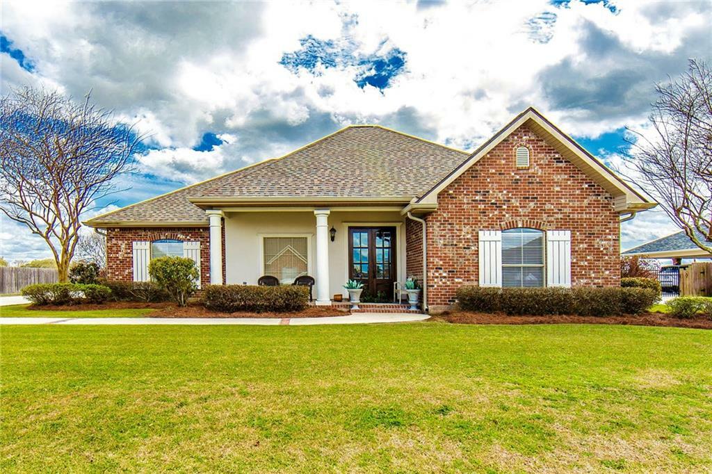 211 Kleinpeter Drive  Thibodaux LA 70301 photo
