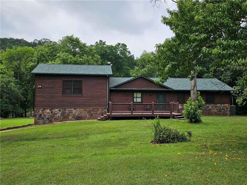 Property Photo: 725 County Road 455 AR 72616
