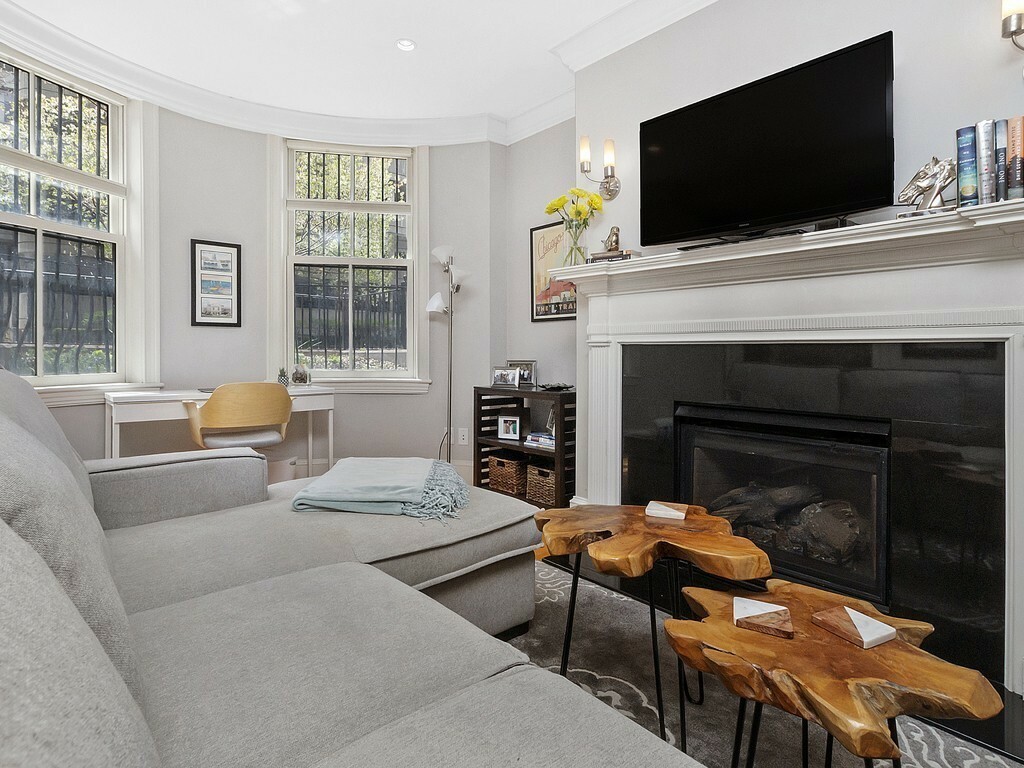 Property Photo:  70 E Brookline St. 1  MA 02118 