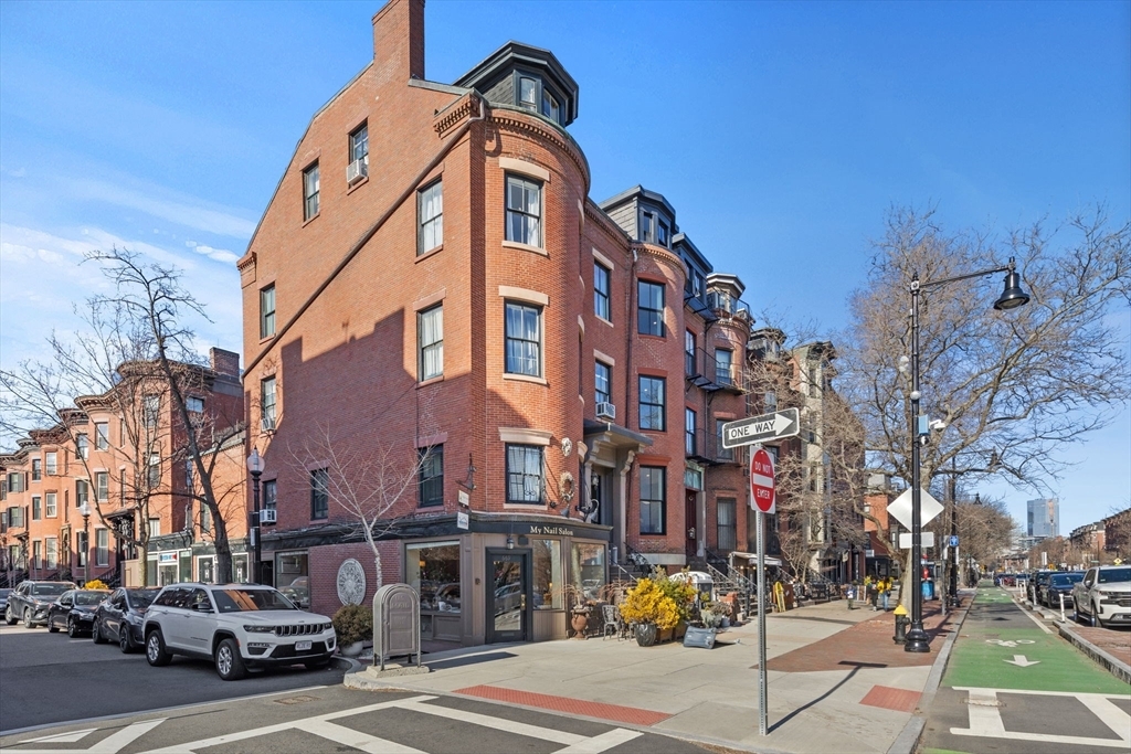 667 Tremont Street 1  Boston MA 02118 photo