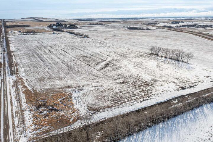 Photo de la propriété:  Range Road  281 Twp 362  AB T4G 1S9 