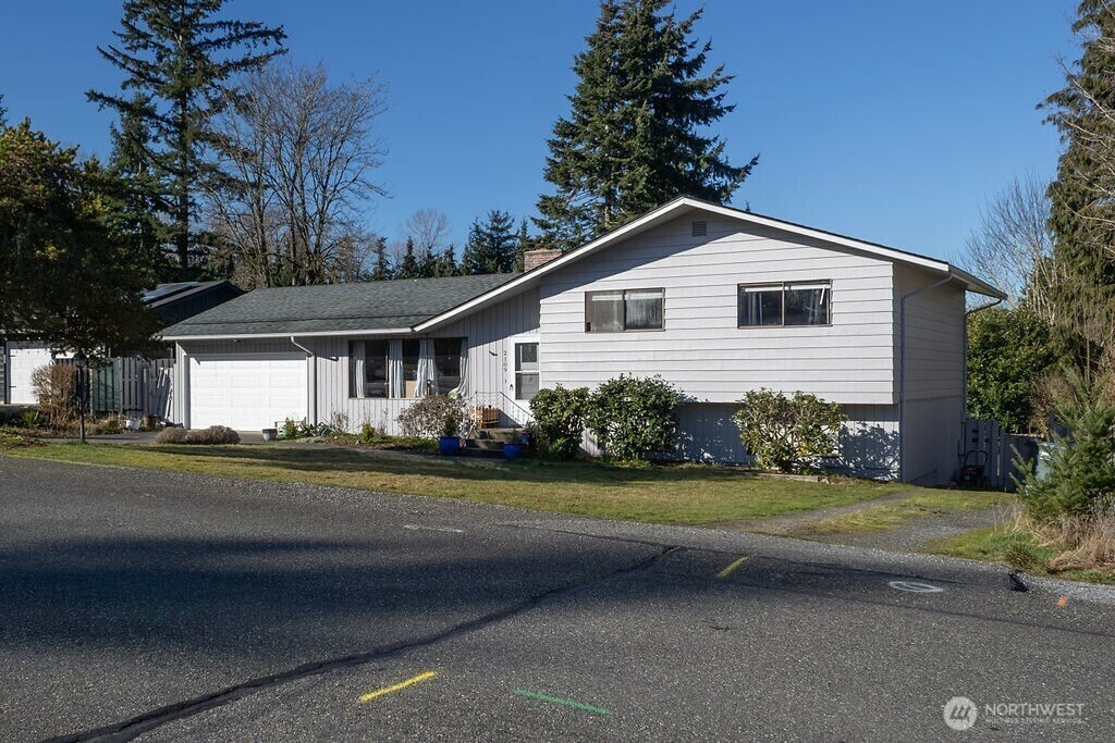 Property Photo: 2109 Ontario Street WA 98229