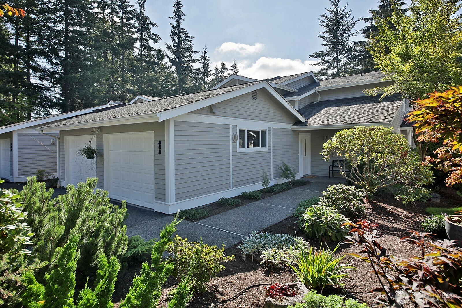 Property Photo:  2426  James Place 303  WA 98260 