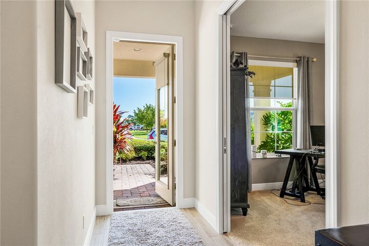 Property Photo: 261 11th Square SW FL 32962