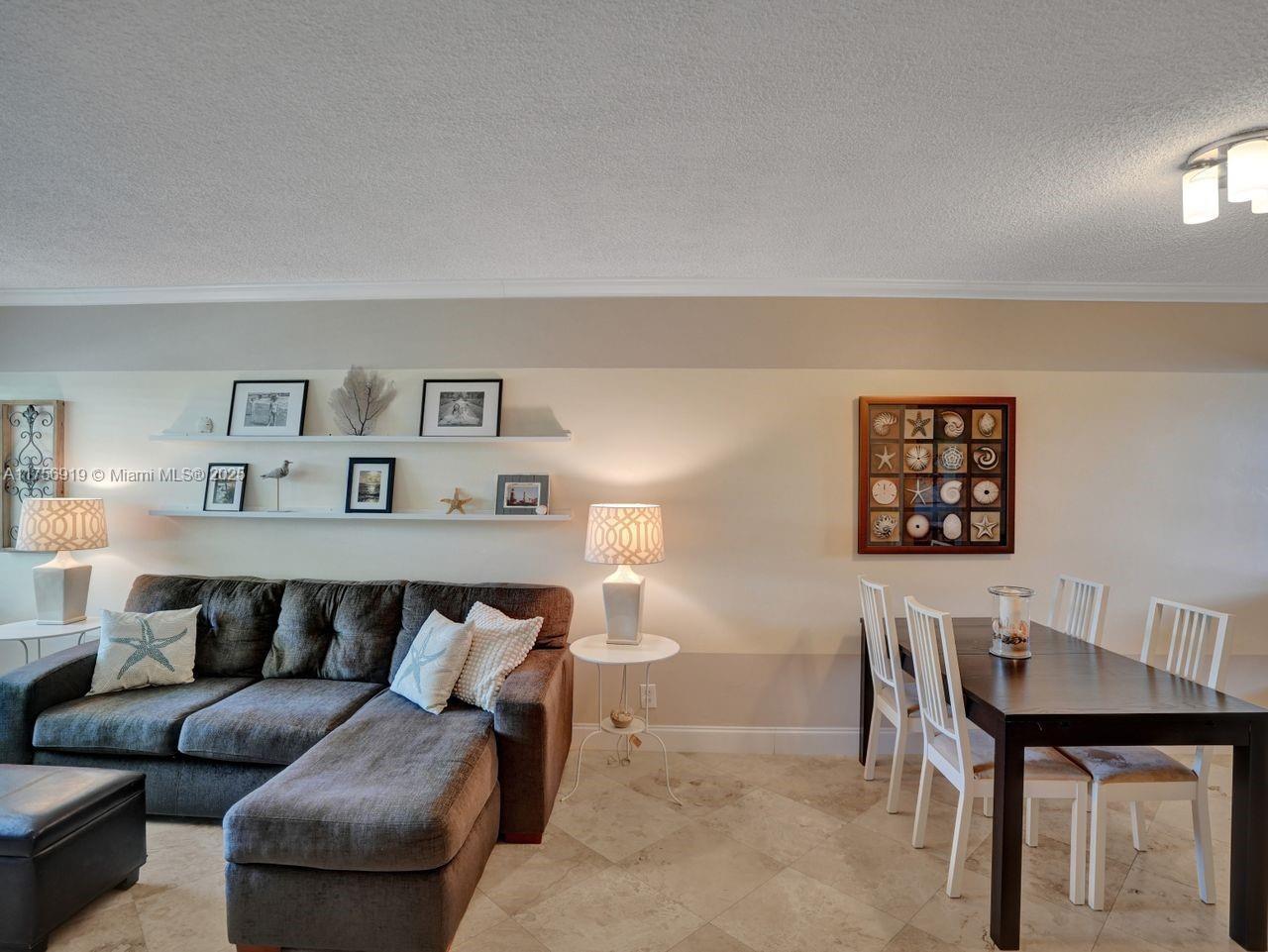 Property Photo: 1900 NE 8th Ct 306 FL 33304
