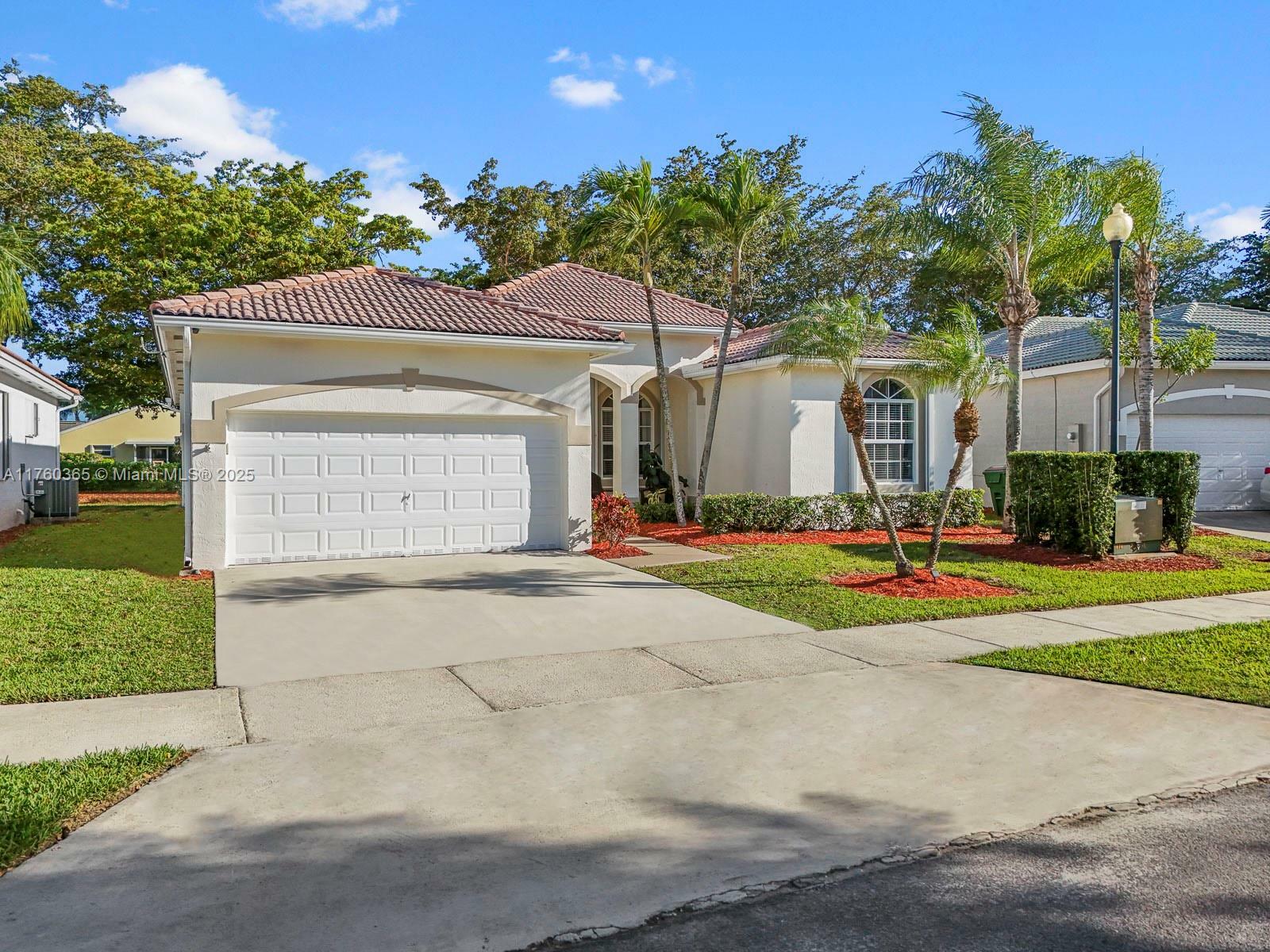 Property Photo: 2430 SE 5th Ct FL 33033
