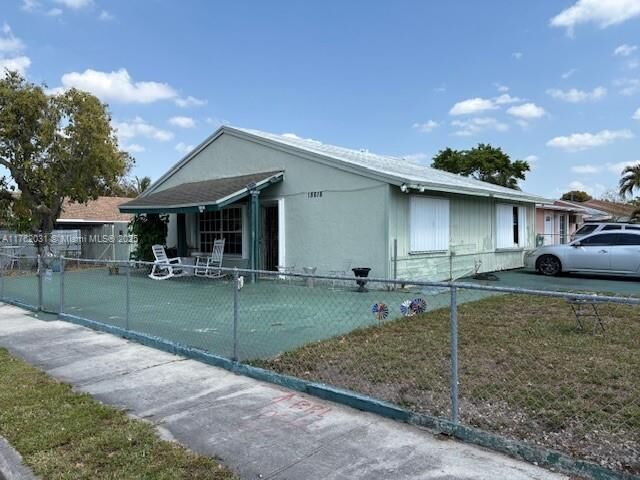 18618 NW 45th Ave  Miami Gardens FL 33055 photo
