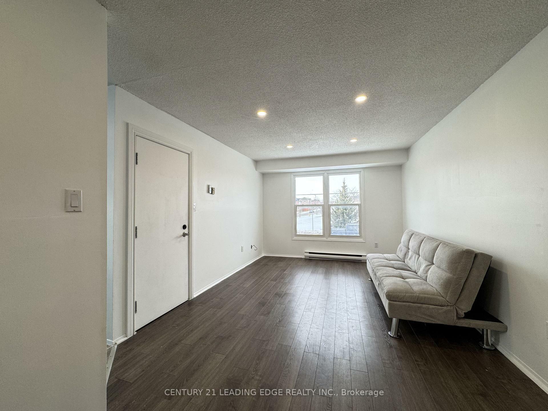 Photo de la propriété: 29 Wellington Avenue E Upper ON L1H 8P1