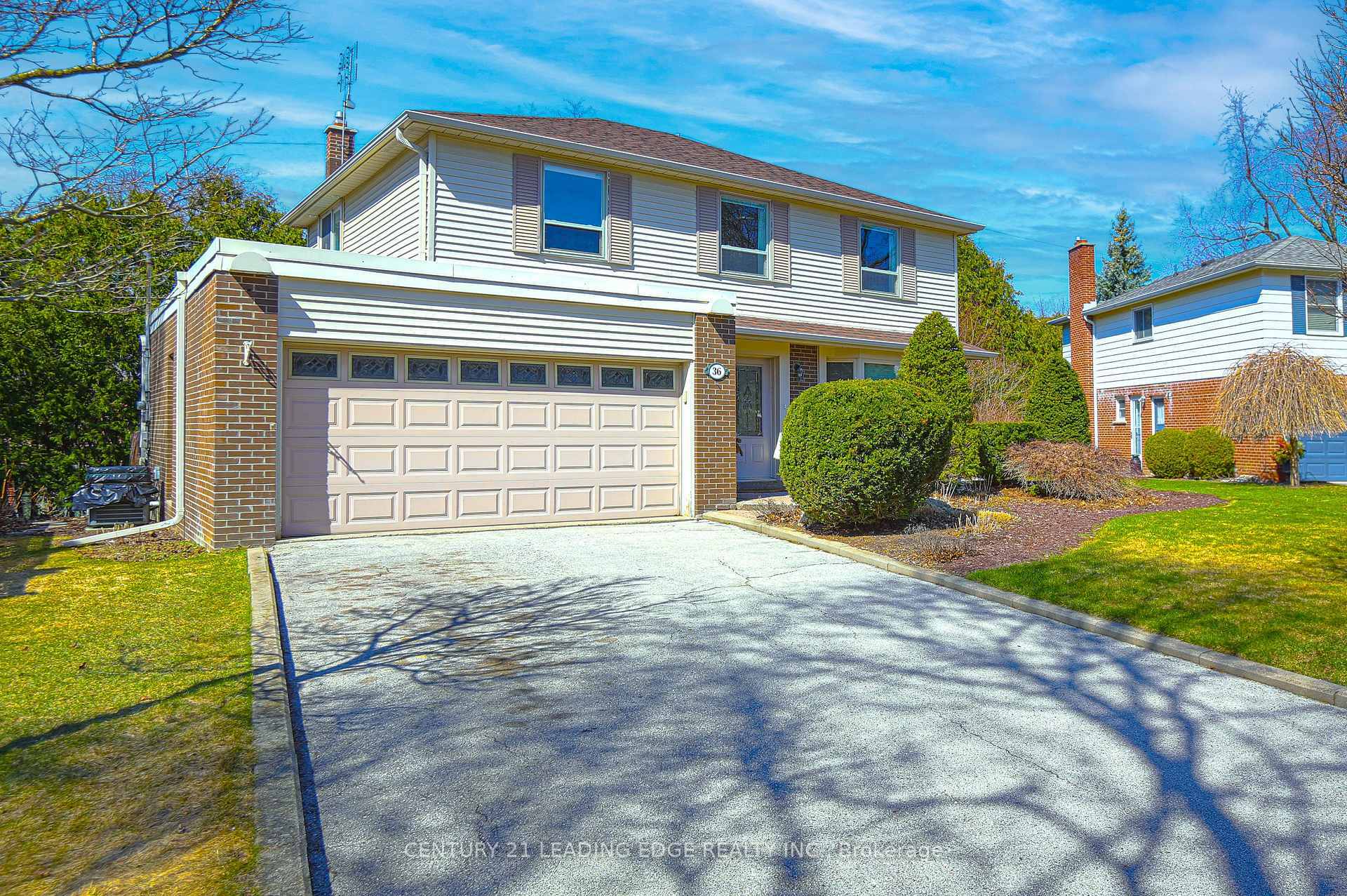 Property Photo: 36 Walkerton Drive ON L3P 1H8