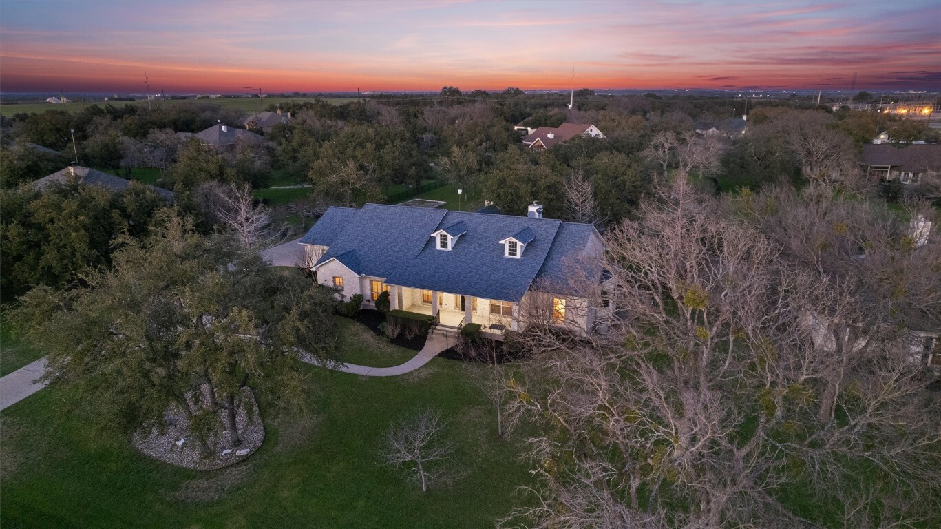 Property Photo:  112 Ten Oaks Drive  TX 78633 