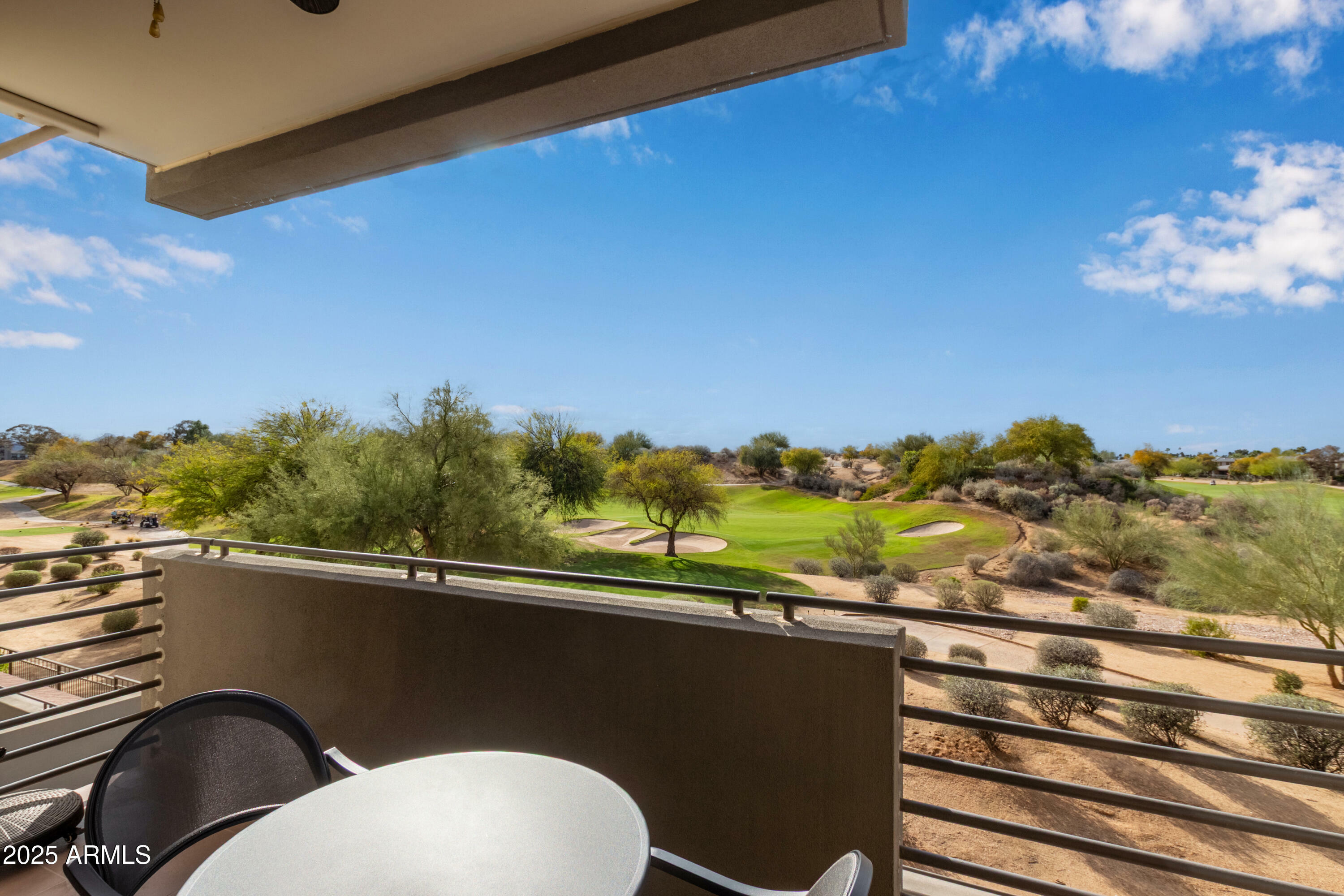Property Photo: 15802 N 71st Street 311 AZ 85254
