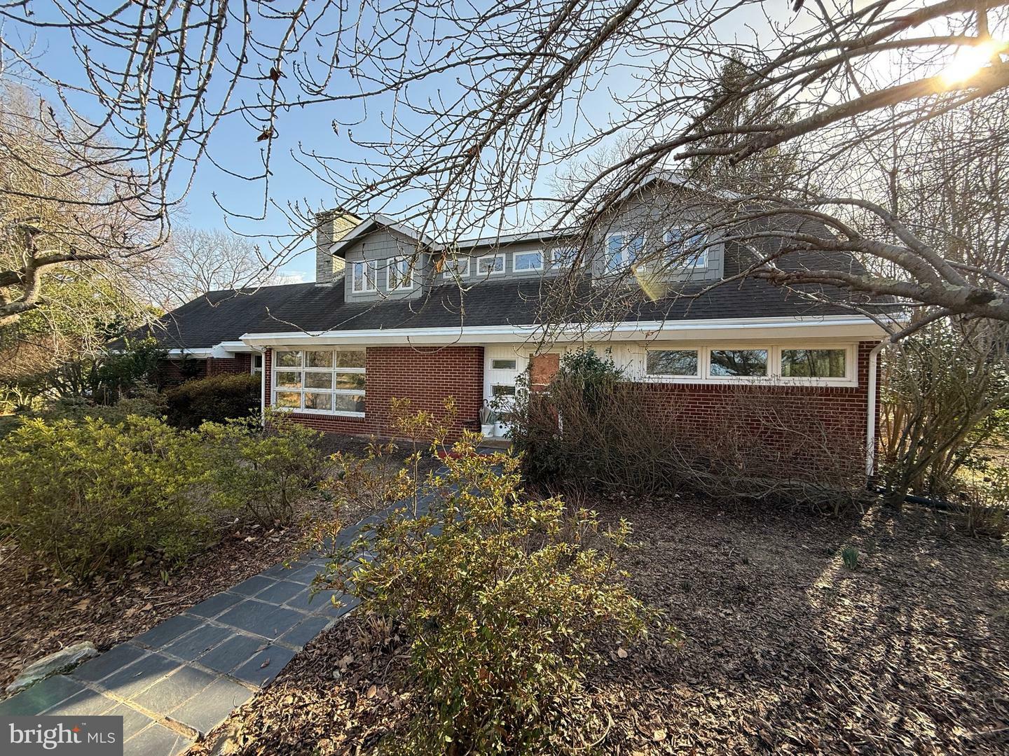 Property Photo: 304 Ingleside Drive VA 22405