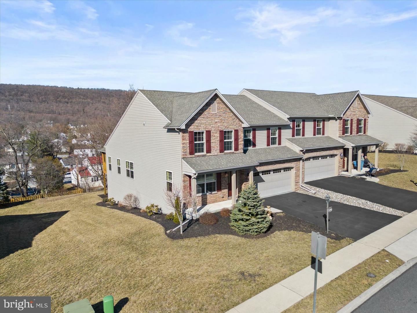 4308 N Victoria Way  Harrisburg PA 17112 photo