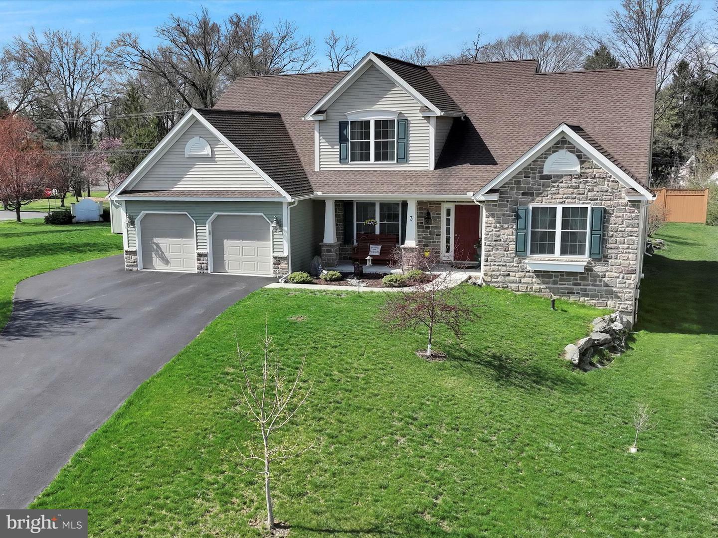 Property Photo: 3 Chamberlain Lane PA 17551