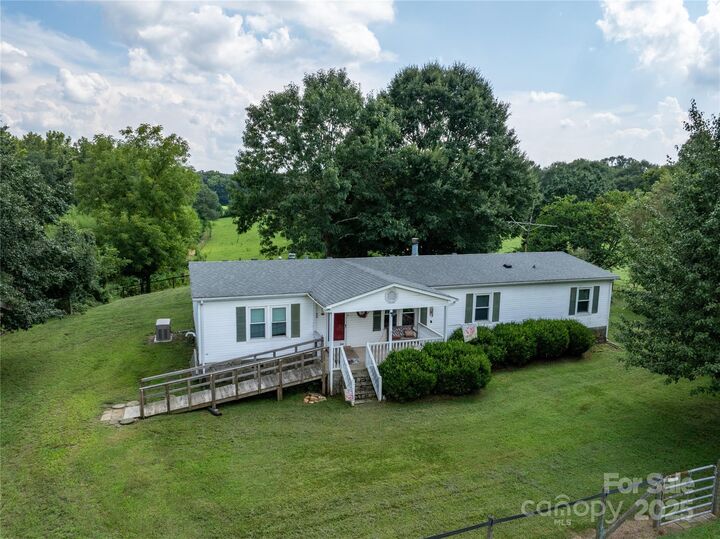 Property Photo: 743 Lore Road NC 28092